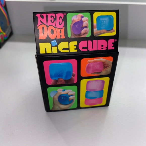 NWT NeeDoh Nice Cube Sensory Fidget Toy - Picture 2 of 2